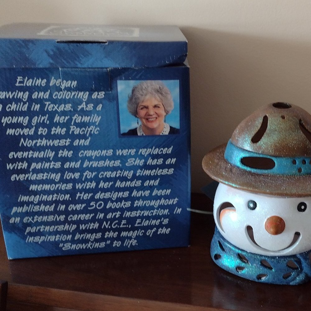 Snowman Luminary - Picture 2 of 3